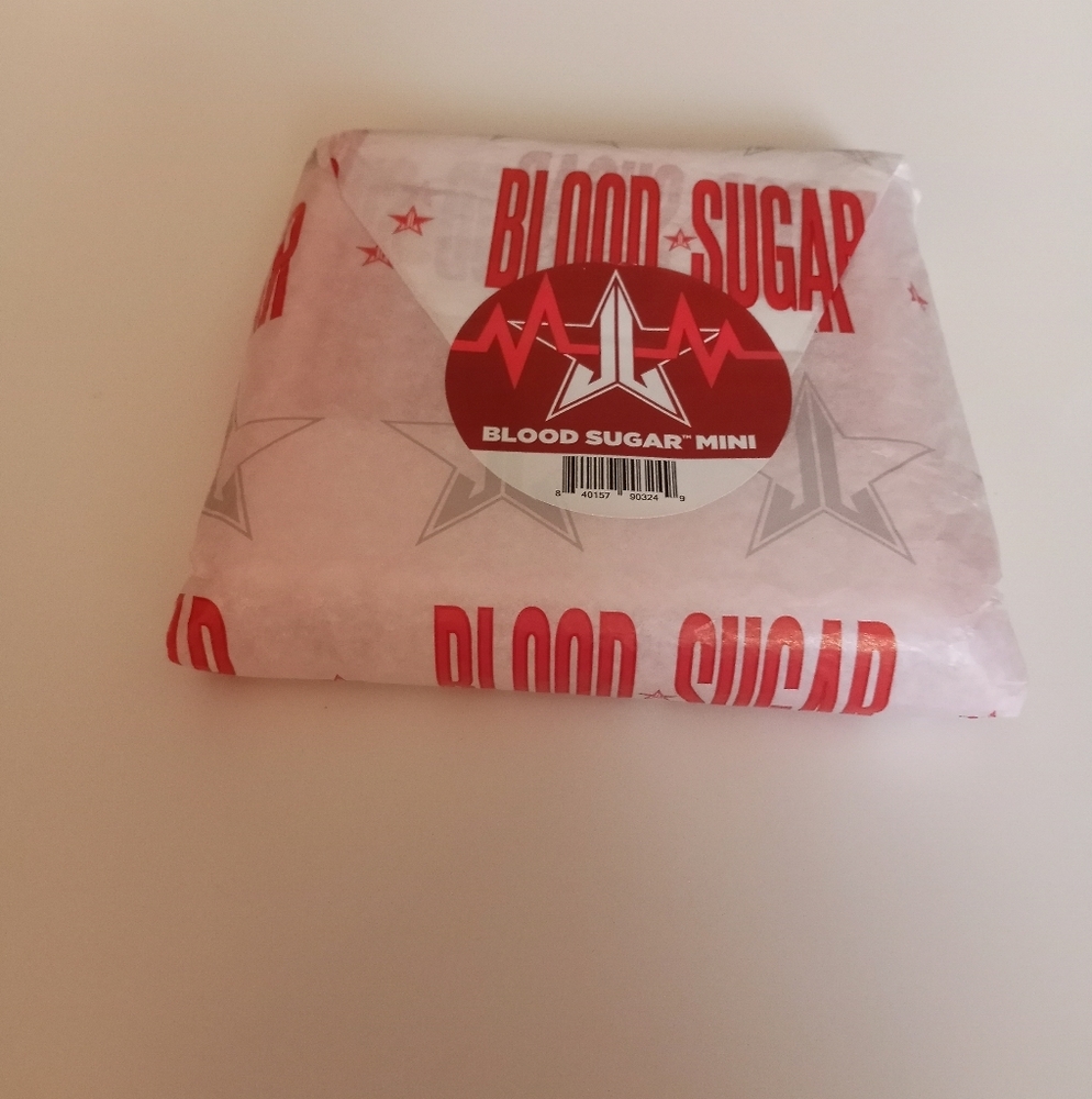 Jeffree Star Blood Sugar Mini Pallett